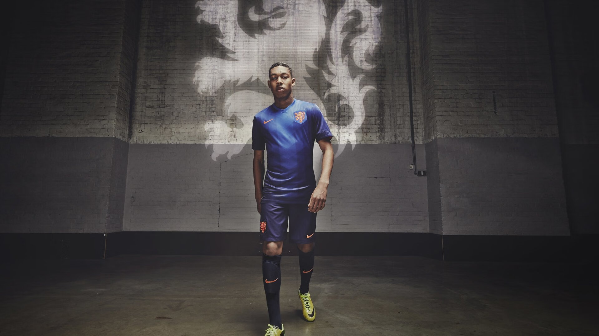 锐不可当引爆全场！，费德勒意外战胜切尔西上演精彩一战